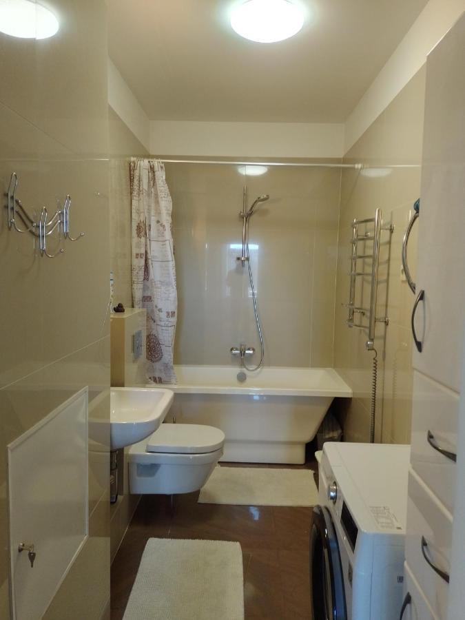 Premium Class Apartment, Free Parking, Maximum 5 Guests, 2 Bedrooms, 3 Beds 里加 外观 照片