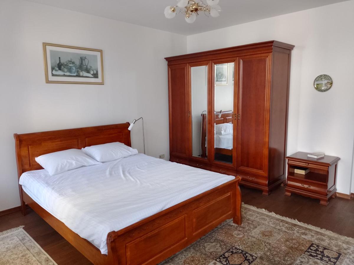 Premium Class Apartment, Free Parking, Maximum 5 Guests, 2 Bedrooms, 3 Beds 里加 外观 照片